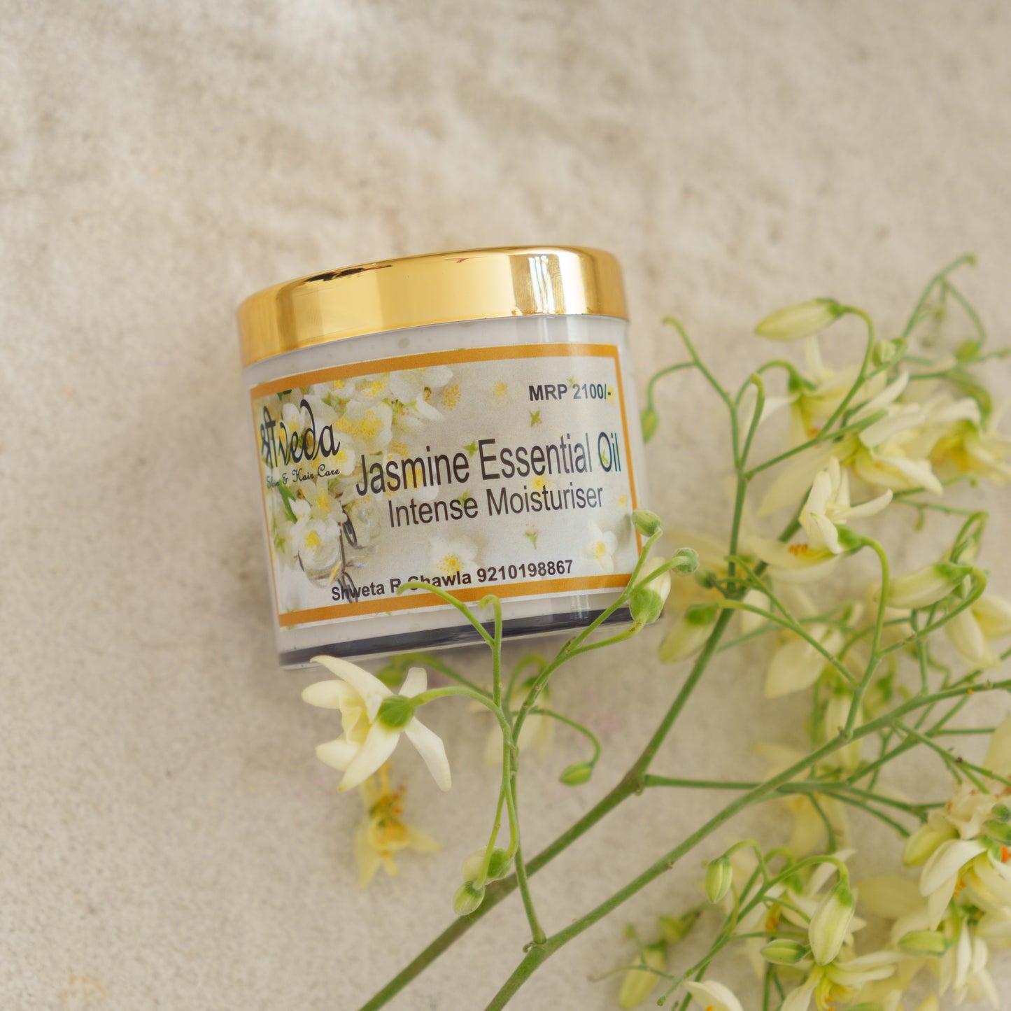 Jasmine Essential oil with INTENSE MOISTURIZER